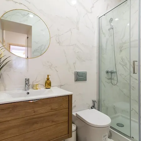 Daire Guestready - Dazzling With Private Terrace *